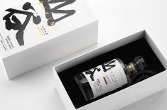 ​酒盒包装 怎样设计能让酒盒包装更吸引消费者[赢咖7]