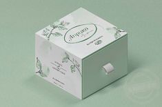 影响定制化妆品成品包装盒成本的关键选项 [益达娱乐]